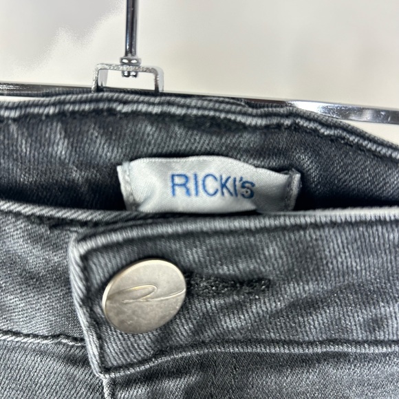 ⭐️SALE⭐️ Ricki’s - jeans - Picture 5 of 7